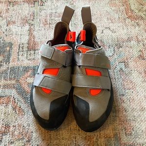 Adidas 5-10 climbing shoes